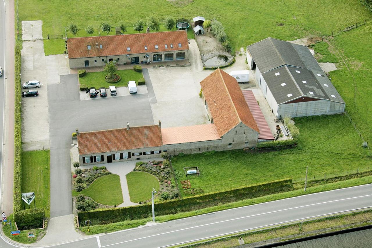 Hoevehotel Ter Haeghe Gistel Exterior photo